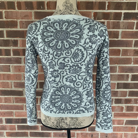 Cotton Emporium floral cropped sweatshirt - Picture 3 of 8